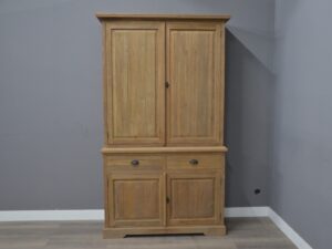 Dichte kast 140 cm teak