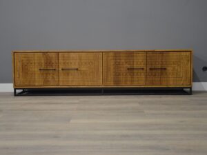 tv meubel 220 cm teak - met snijwerk