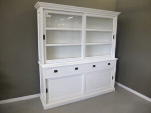 Witte buffetkast - winkelkast - vitrinekast